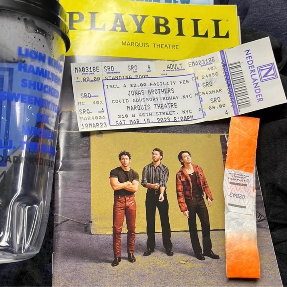 Jonas Brothers 2023 Playbill LIMITED Engagement Broadway + Ticket, Band, Cup Mug